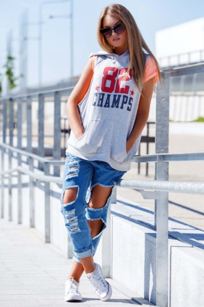 Distressed Boyfriend Jeans, Light Blue